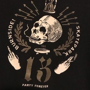 Pizza party HQ men’s medium